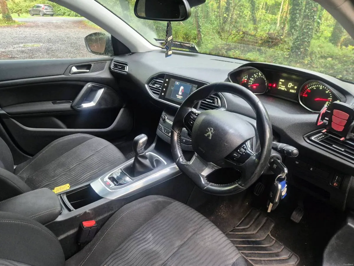 14 Peugeot 308 1.6 hdi NCT 4-27 - Image 6