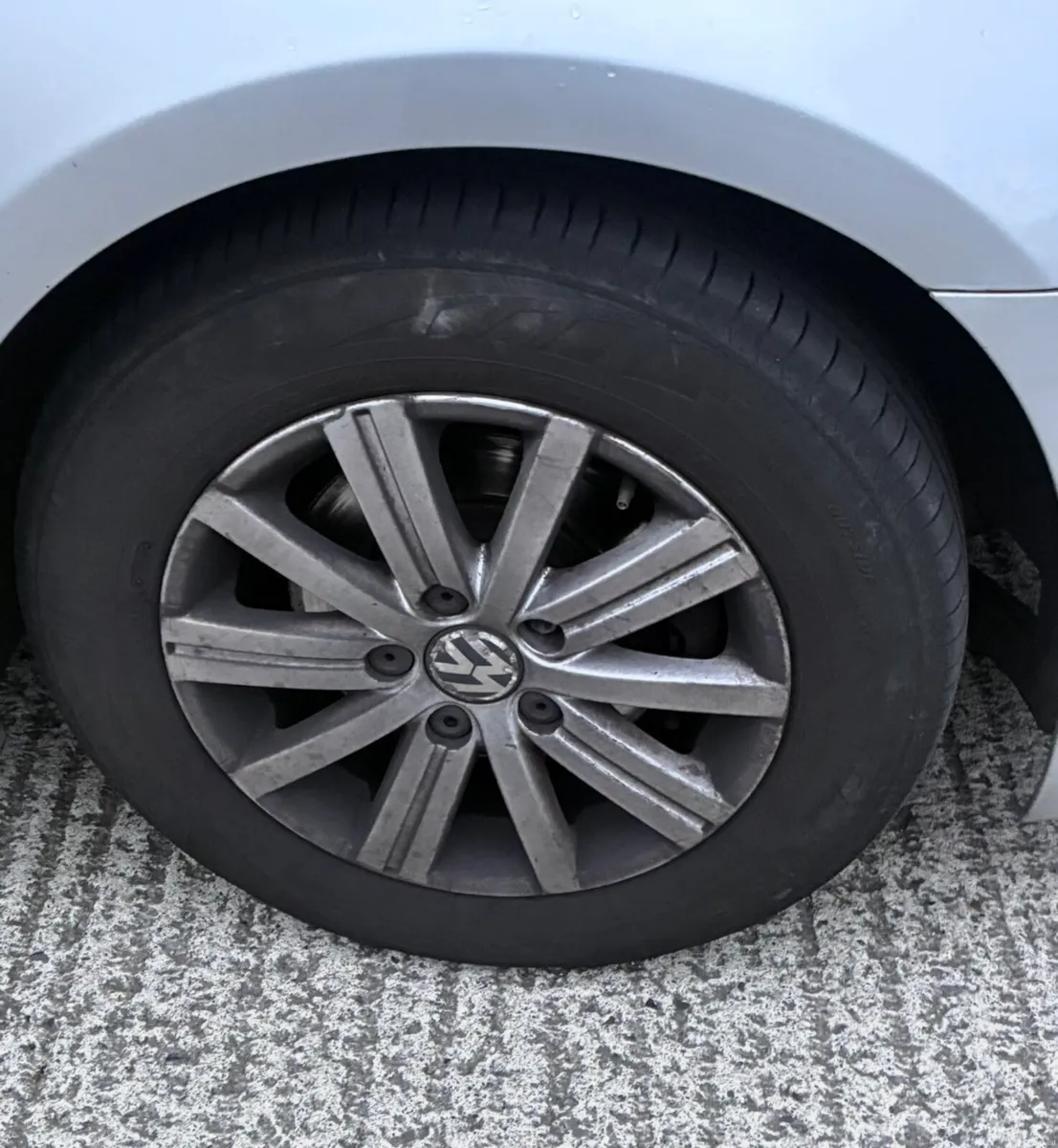 Car - Image 3
