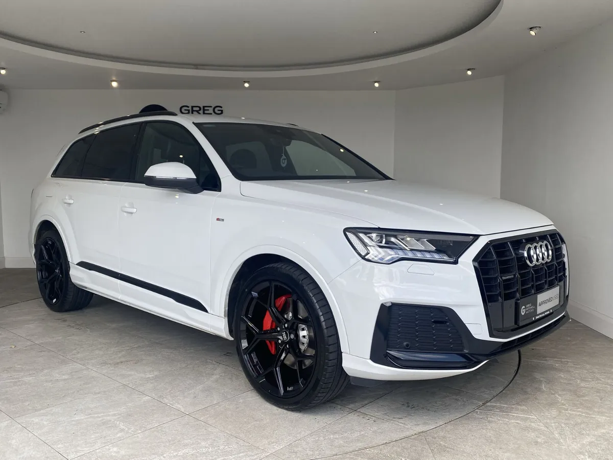Audi Q7 2021 - Image 1