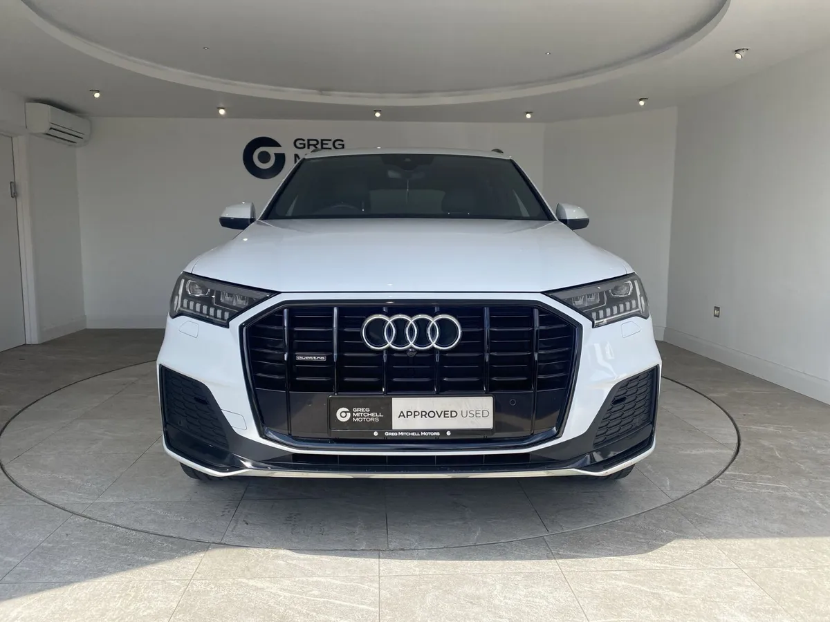 Audi Q7 2021 - Image 2