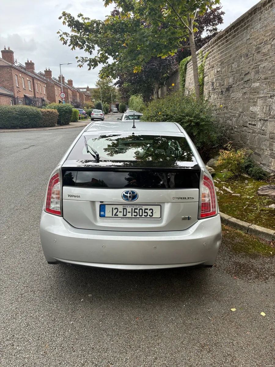 2012 Toyota Prius Hybrid, 178,908 km - Image 3