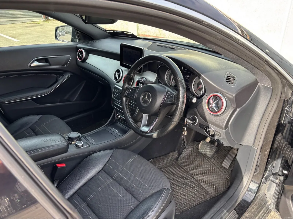 Mercedes-Benz CLA 2015 - Image 2