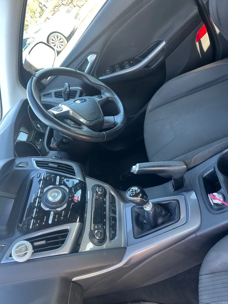 Ford Focus 2013 - Image 3