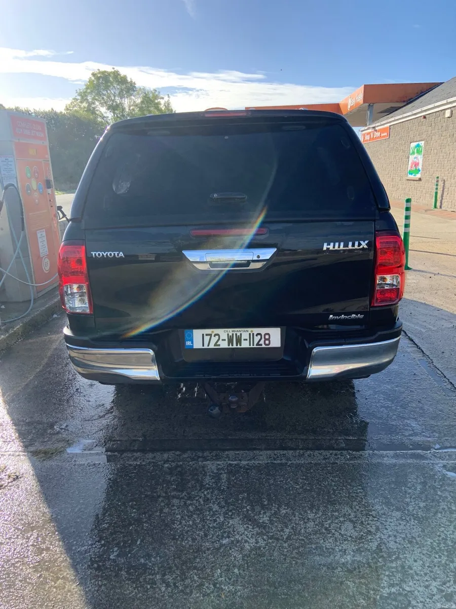 Toyota Hilux 2017 - Image 1