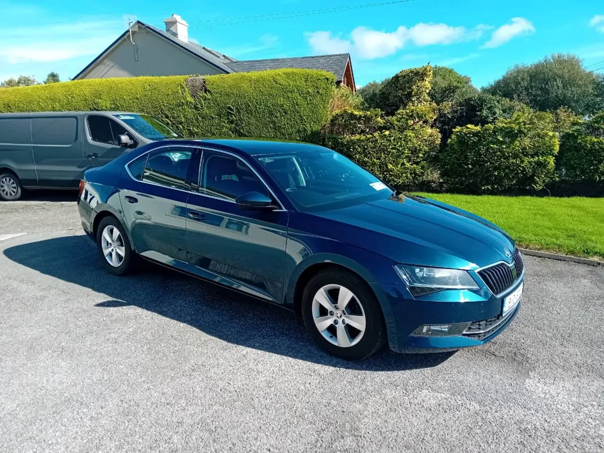 Skoda Superb - Image 3