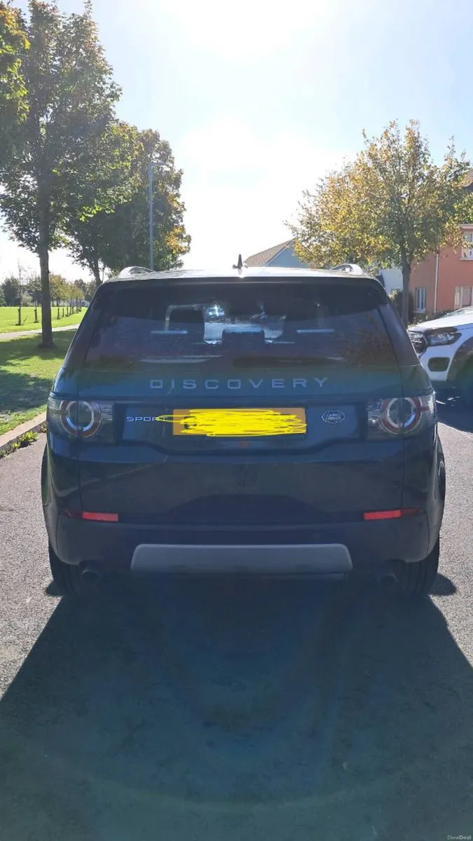 Land Rover Discovery Sport - Image 3