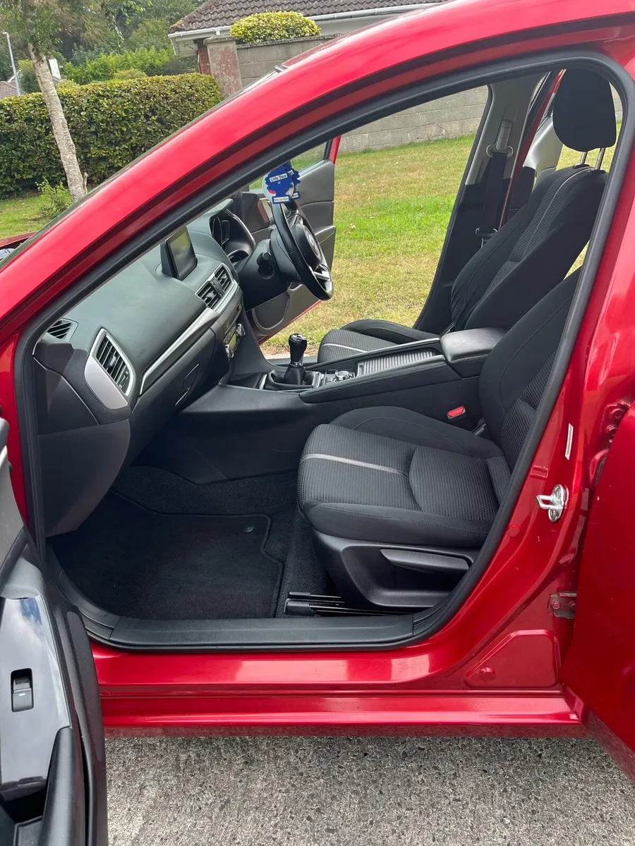 2017 Mazda 3 1.5D Executive SE - Image 5