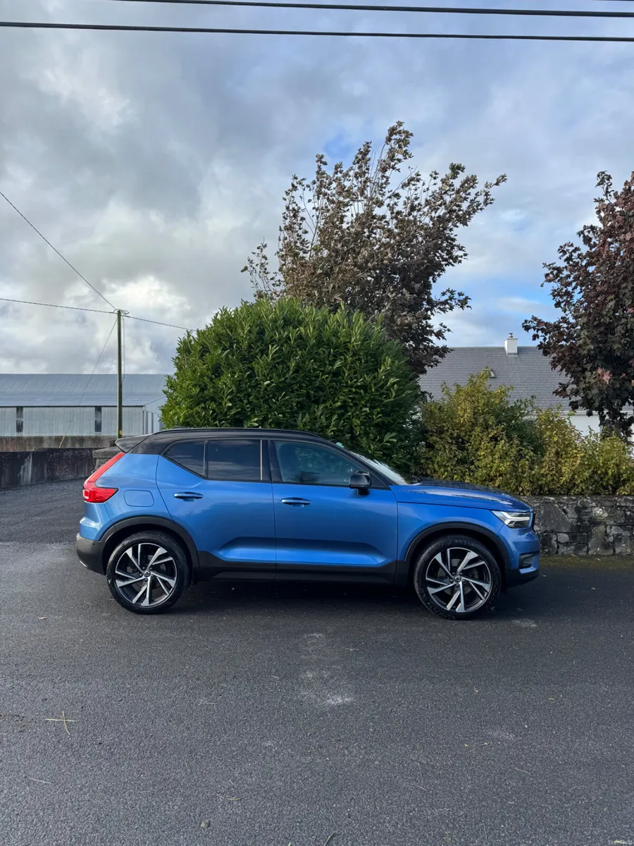Volvo XC40 2018 - Image 2