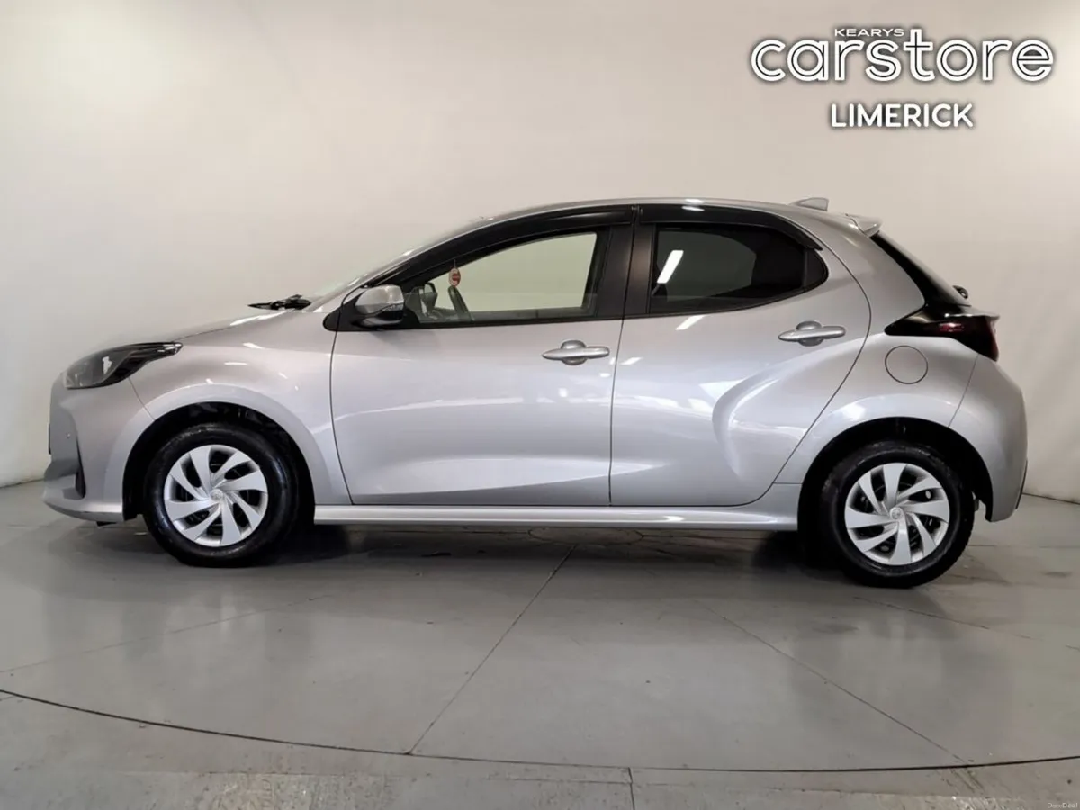 Toyota Yaris 1.5 - Image 6