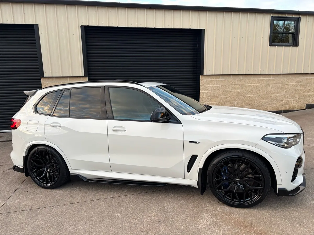 222 2022 BMW X5 3.0 45E M SPORT XDRIVE - Image 6