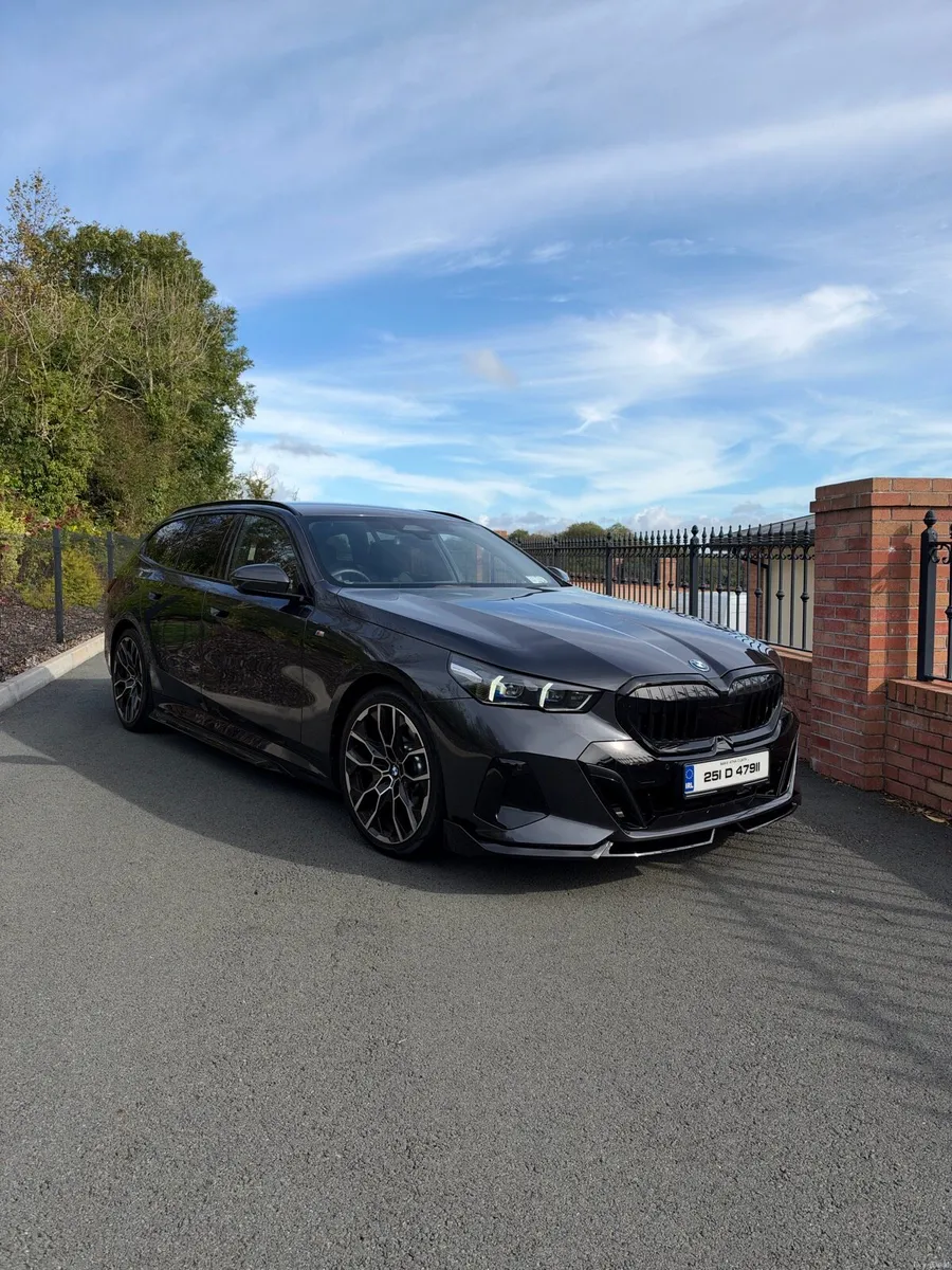 BMW 530 Touring - Image 1