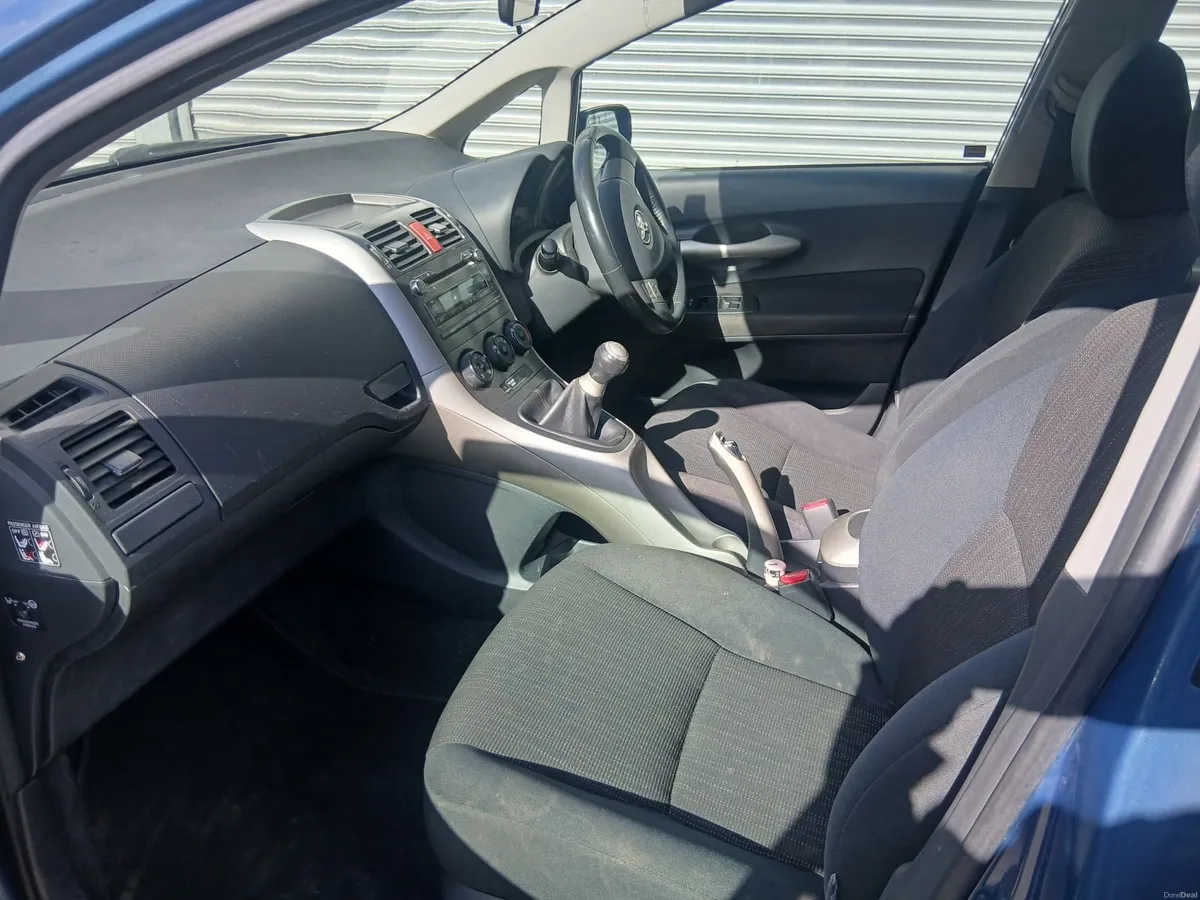 Toyota Auris 2007 - Image 4