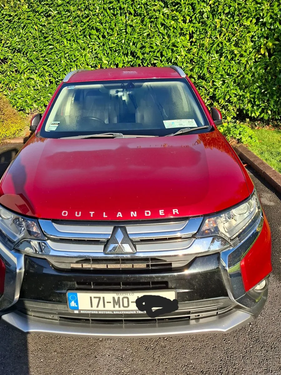 Mitsubishi Outlander 2017 - Image 1