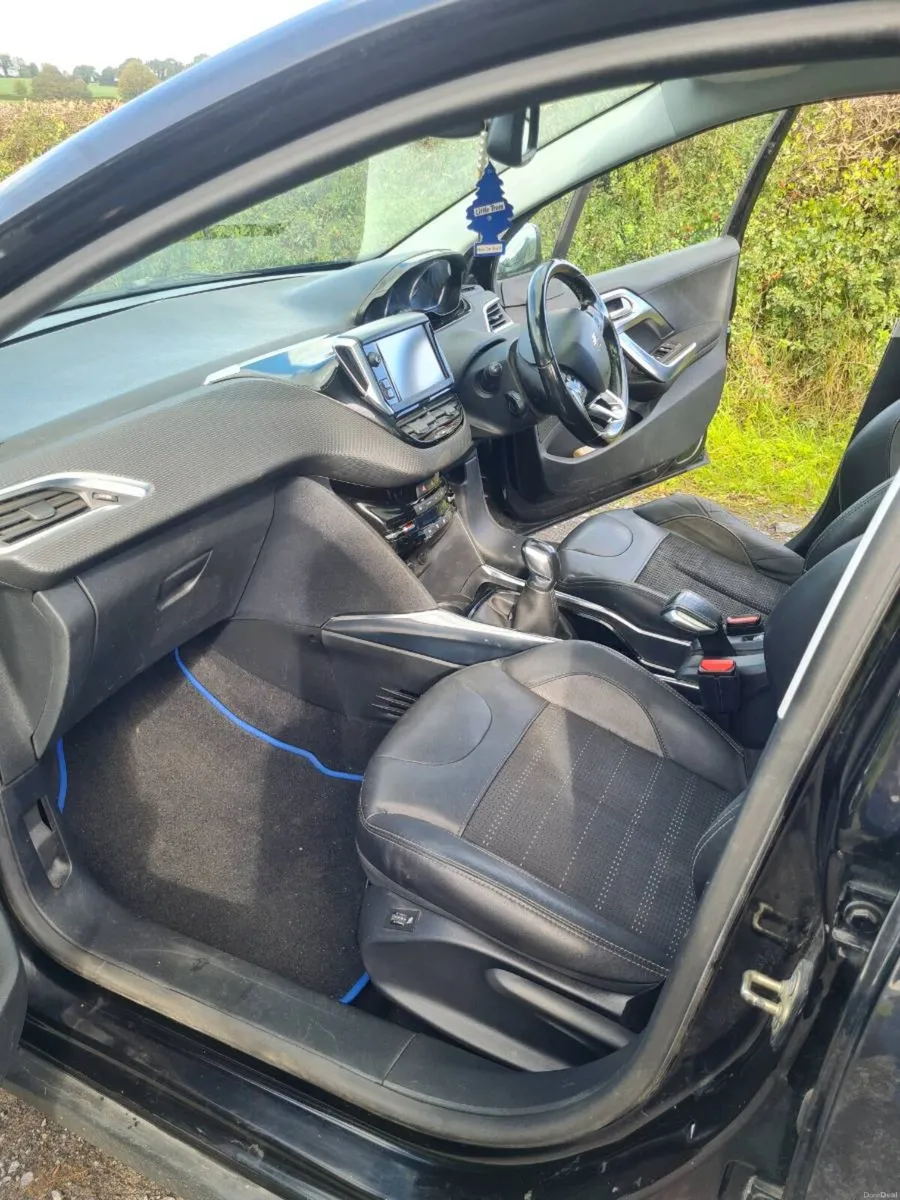 Peugeot 2014 - Image 2
