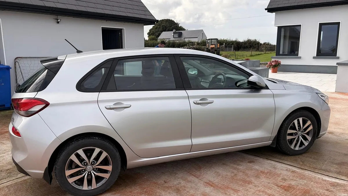 2018 Hyundai i30 1.4L Petrol - Image 4