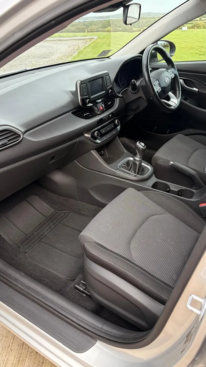 2018 Hyundai i30 1.4L Petrol - Image 5