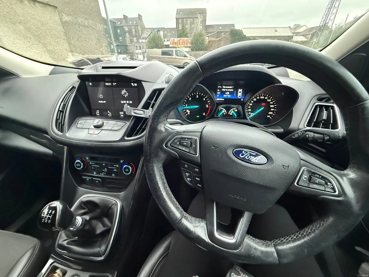 Ford Kuga 2017 - Image 4