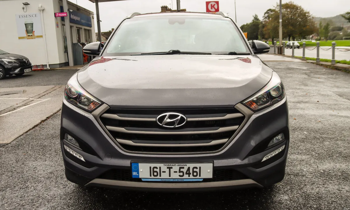 2016 Hyundai Tucson 2.0 Diesel Executive - Image 2