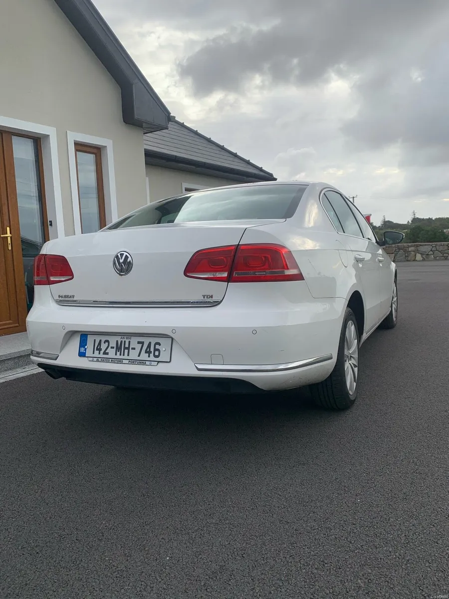 Car - Image 4