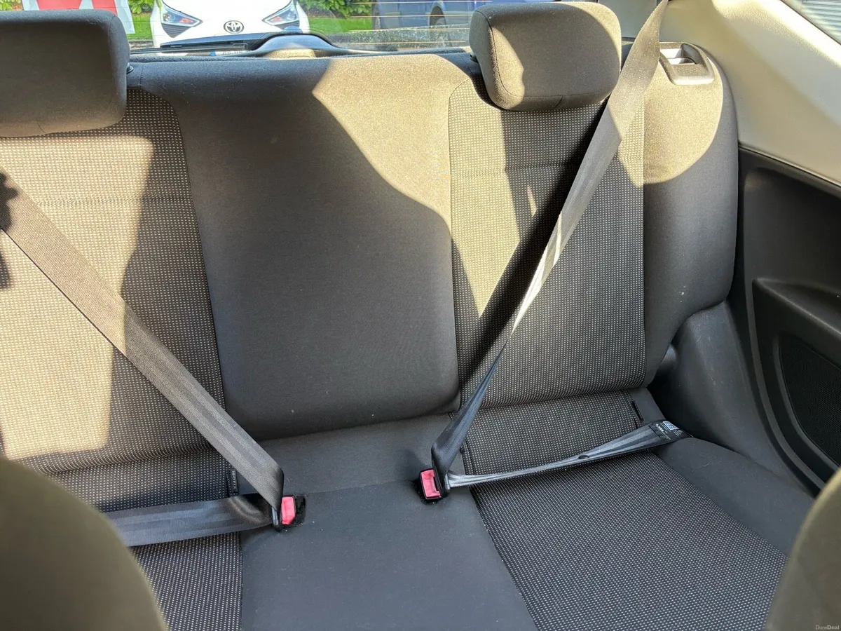 13VW UP manual petrol car - Image 4