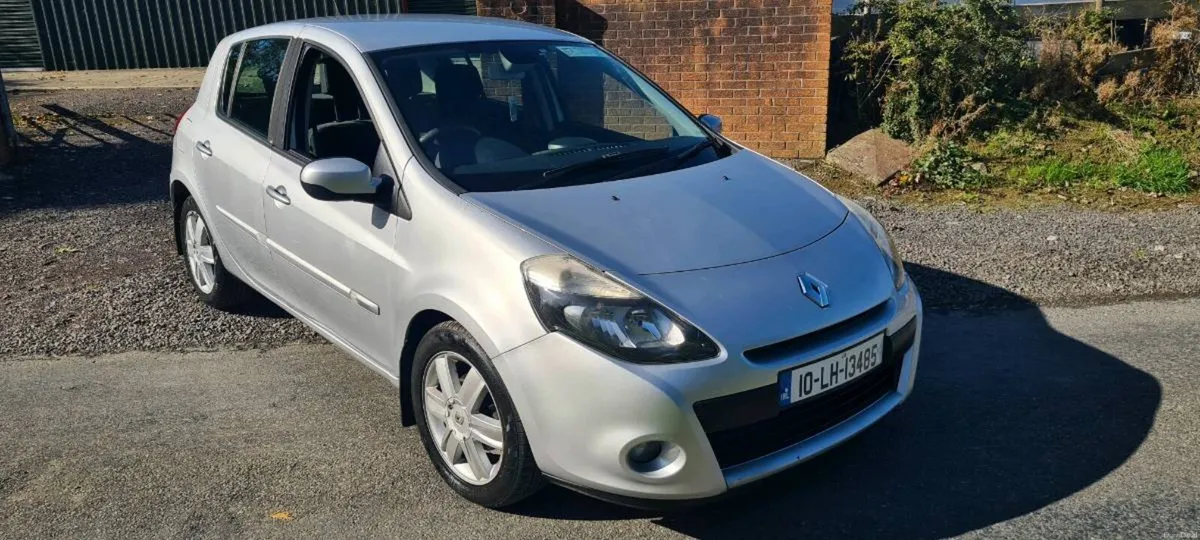 2010 renualt clio 1.2 - Image 1