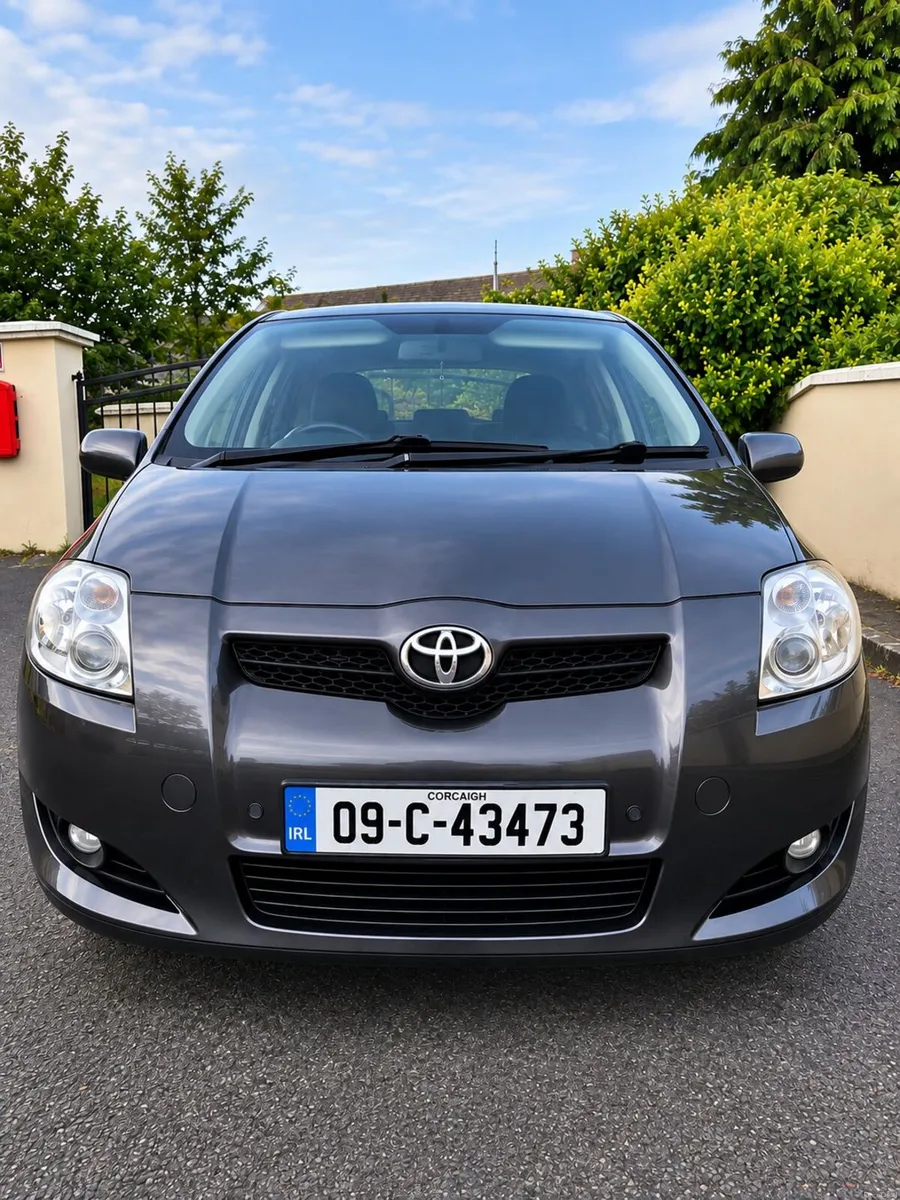Toyota Auris 2009 - Image 6