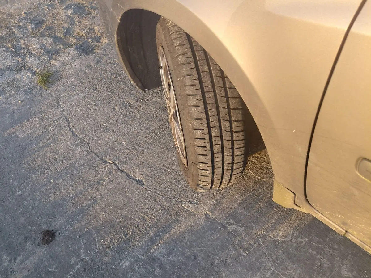 Renault Clio 2010 - Image 4