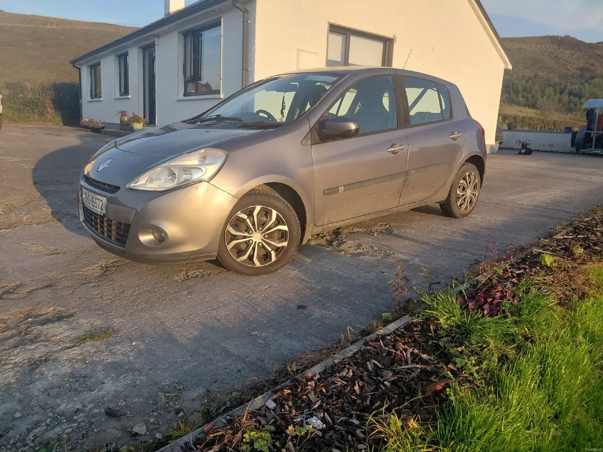 Renault Clio 2010 - Image 6