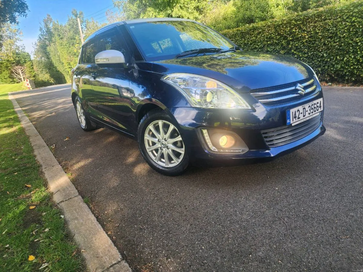 SUZUKI SWIFT AUTOMATIC 1.2 L MILD HYBRID - Image 2