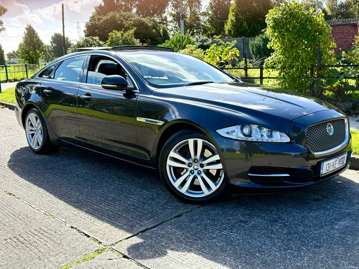 13 Jaguar XJ Top Spec 3.0 D 275HP - Image 3