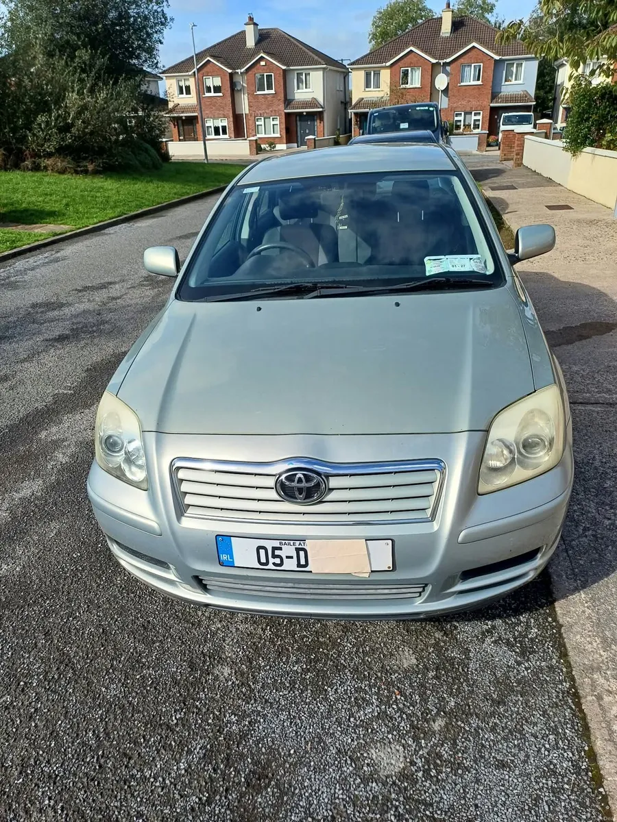 2005 Toyota Avensis low km - Image 1