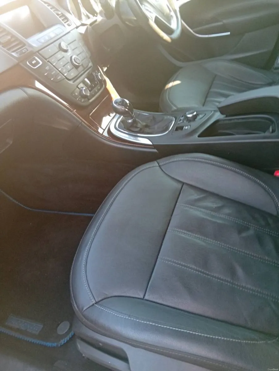 Vauxhall Insignia 2012 - Image 6