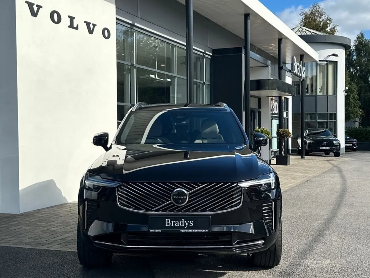 Volvo XC90 XC90 T8 Plus Bright AWD PHEV--0.95% APR - Image 2