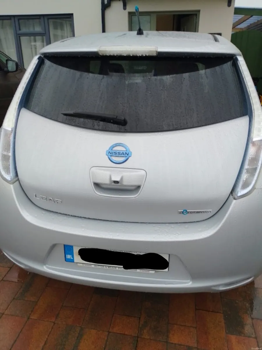 Nissan Leaf ev - Image 2