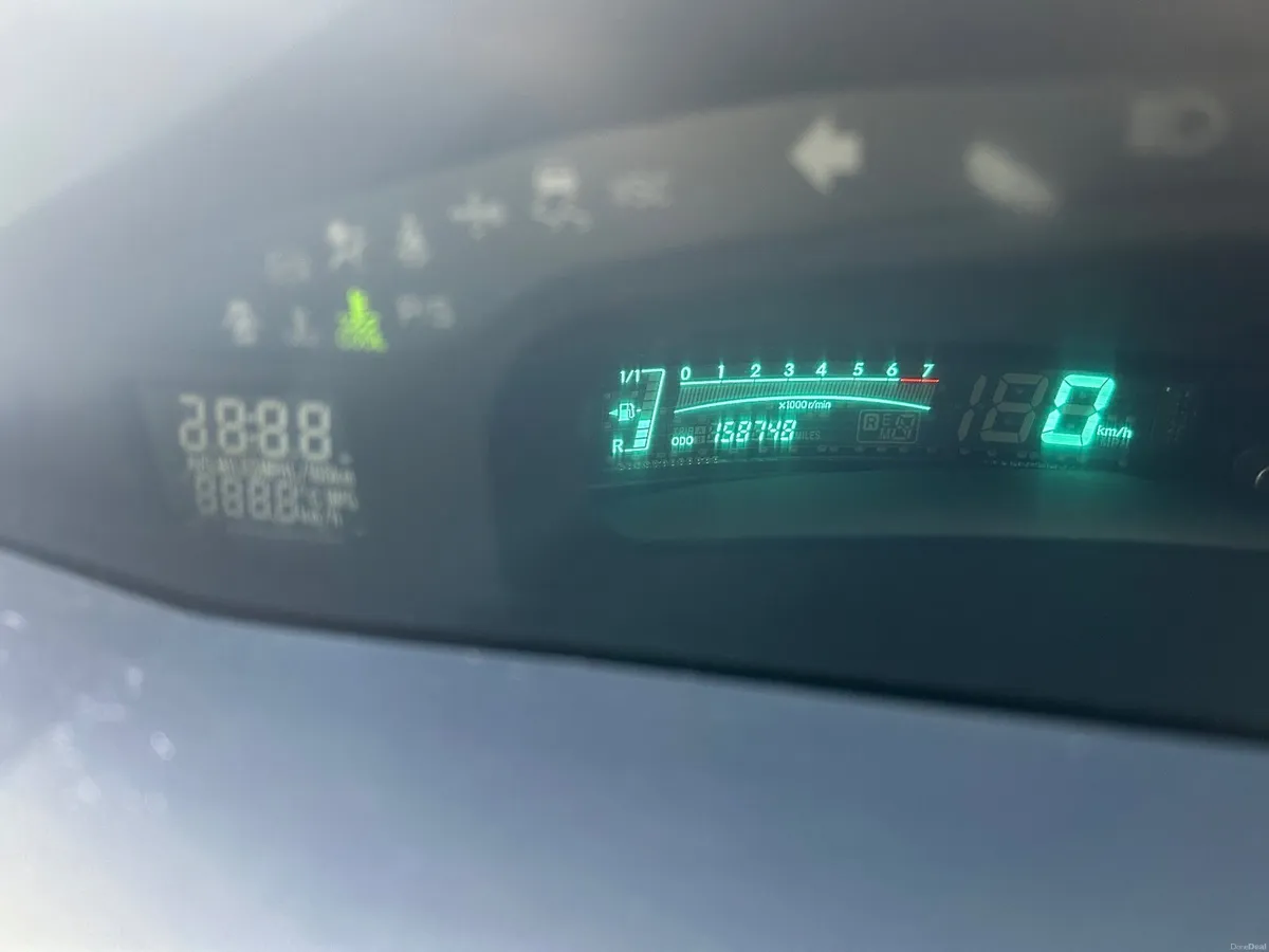 Toyota Yaris 2006 - Image 3