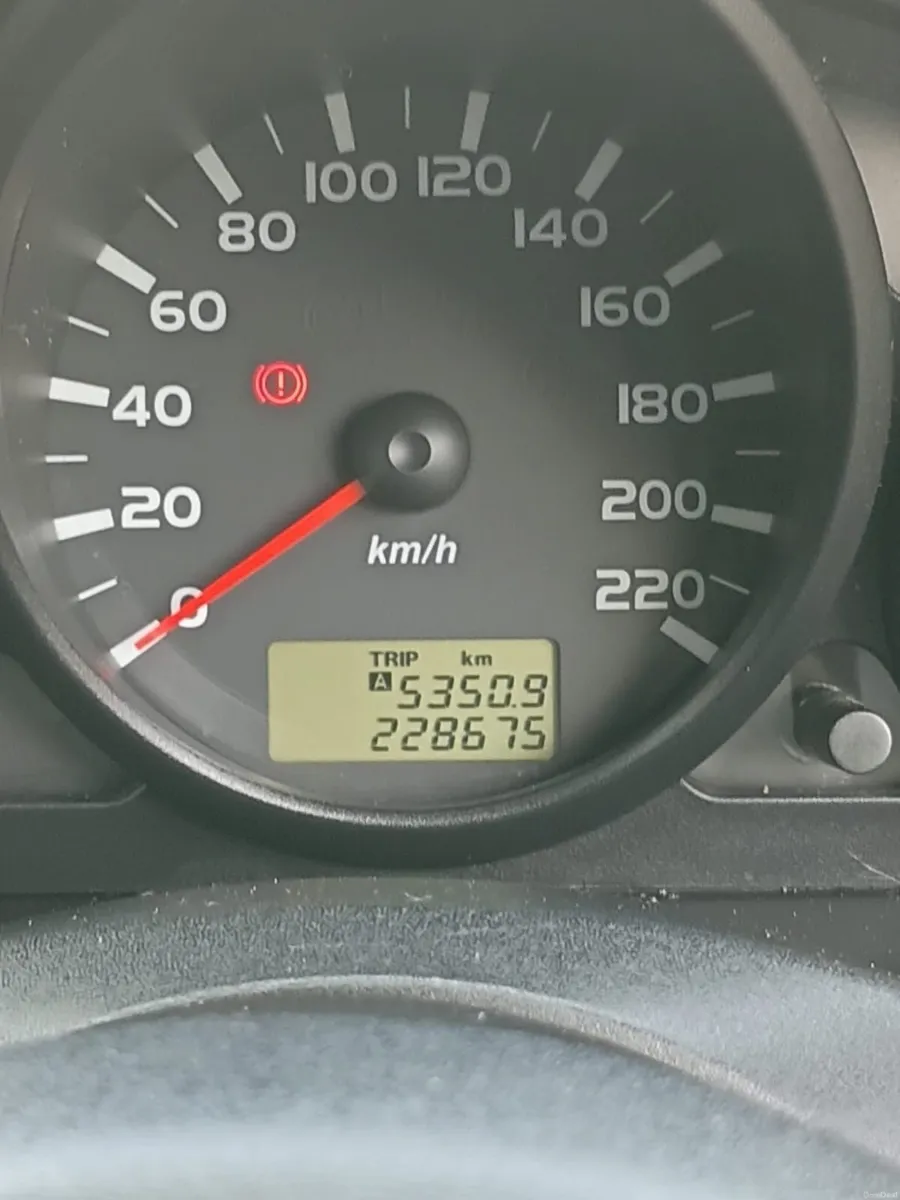 Mitsubishi Colt 2008 - Image 1