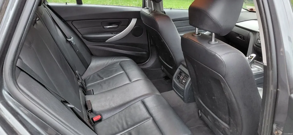 BMW 3-Series 2013 320d Automatic - Image 3