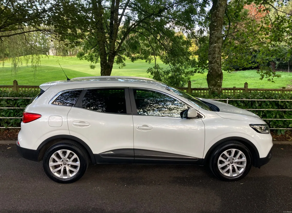 Renault Kadjar Automatic SUV 1.5dci Deluxe Edition - Image 6