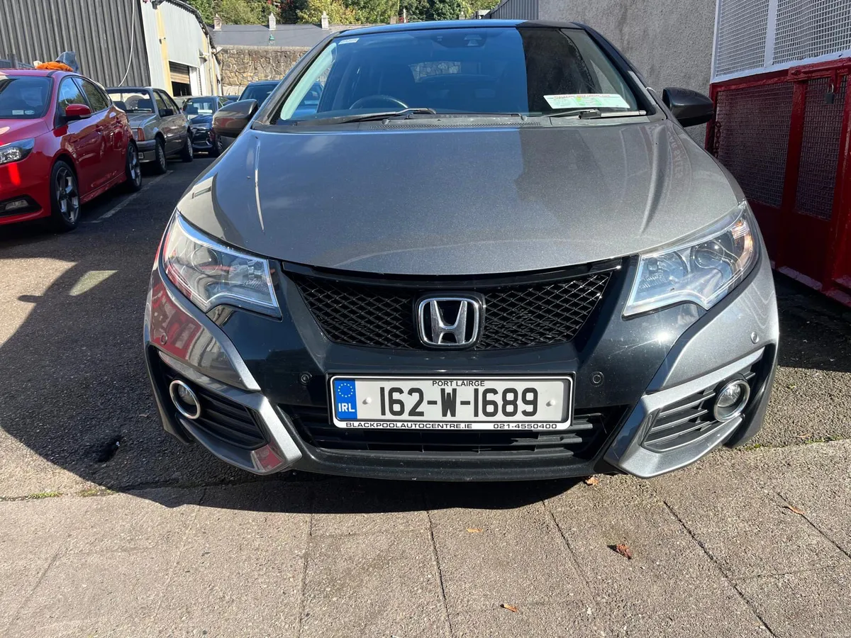 Honda Civic 2016 - Image 2
