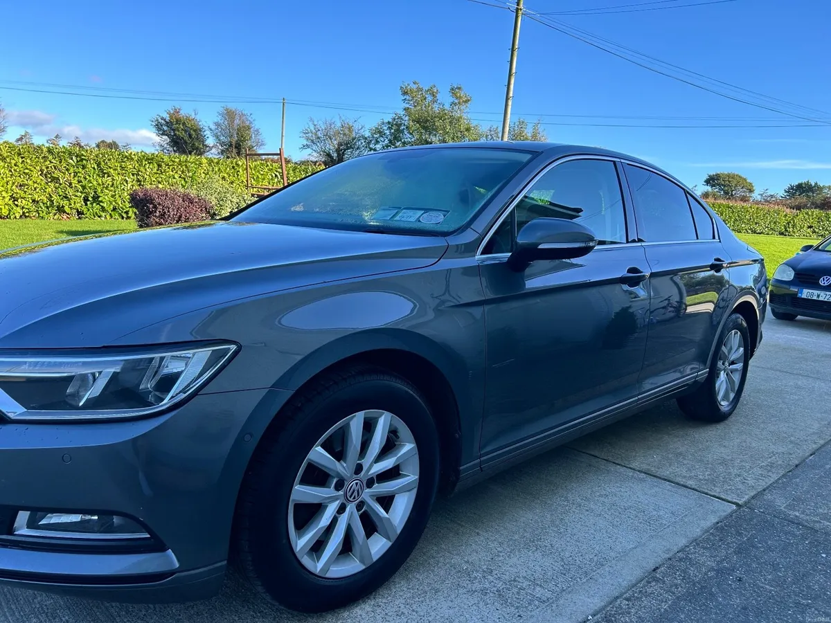 Volkswagen Passat 2016 - Image 3
