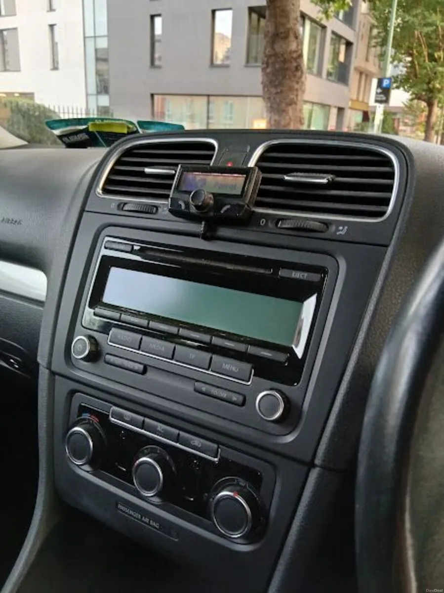 Volkswagen Golf 2011 - Image 4