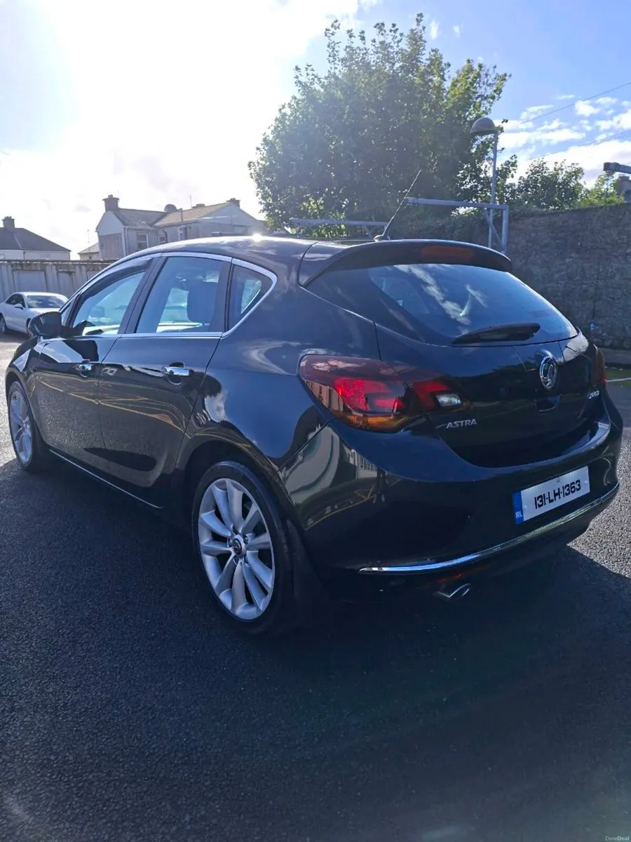 VAUXHALL ASTRA - Image 3