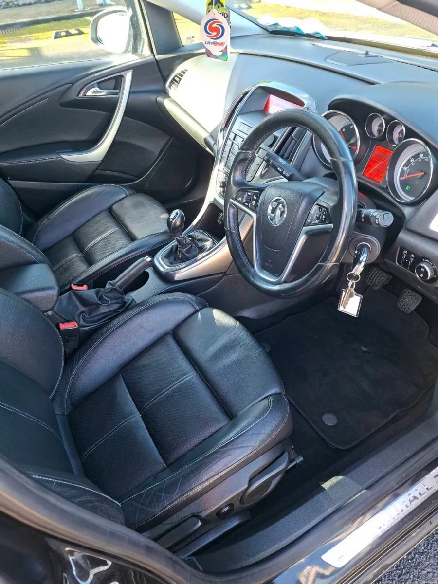 VAUXHALL ASTRA - Image 6
