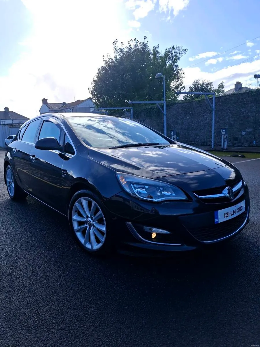 VAUXHALL ASTRA - Image 1
