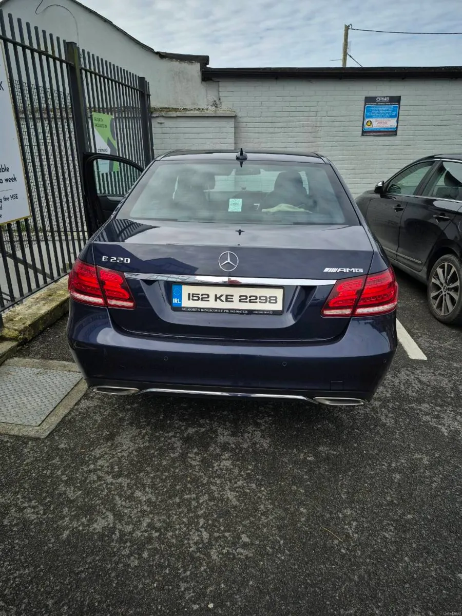 Mercedes E220 D - Image 2