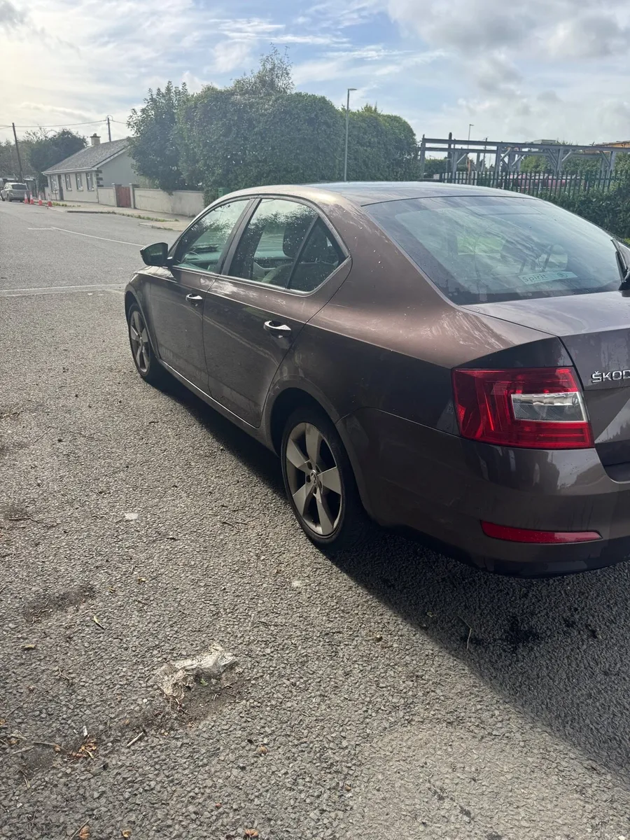 Skoda Octavia 1.6 diesel Nct & Tax - Image 5