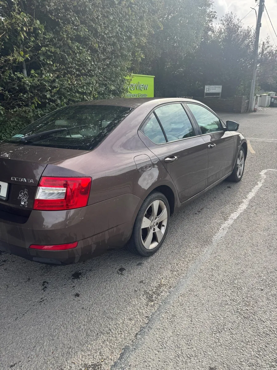 Skoda Octavia 1.6 diesel Nct & Tax - Image 6