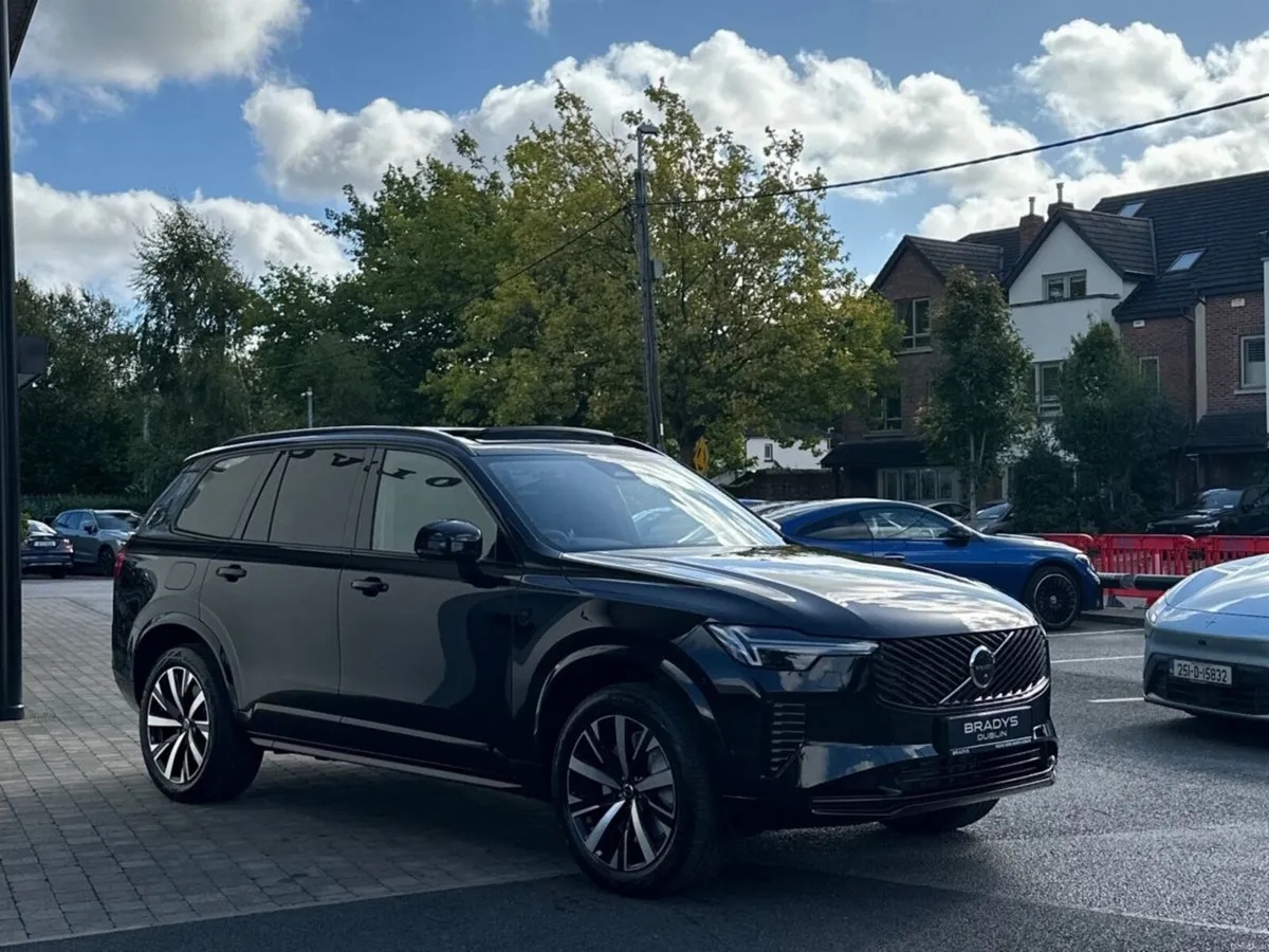 Volvo XC90 XC90 T8 Plus Dark AWD PHEV--0.95%APR Fi - Image 3