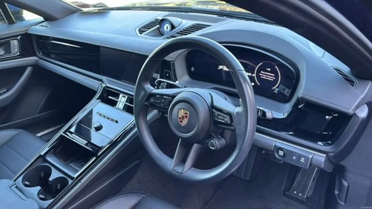 Porsche Panamera 2024 - Image 3