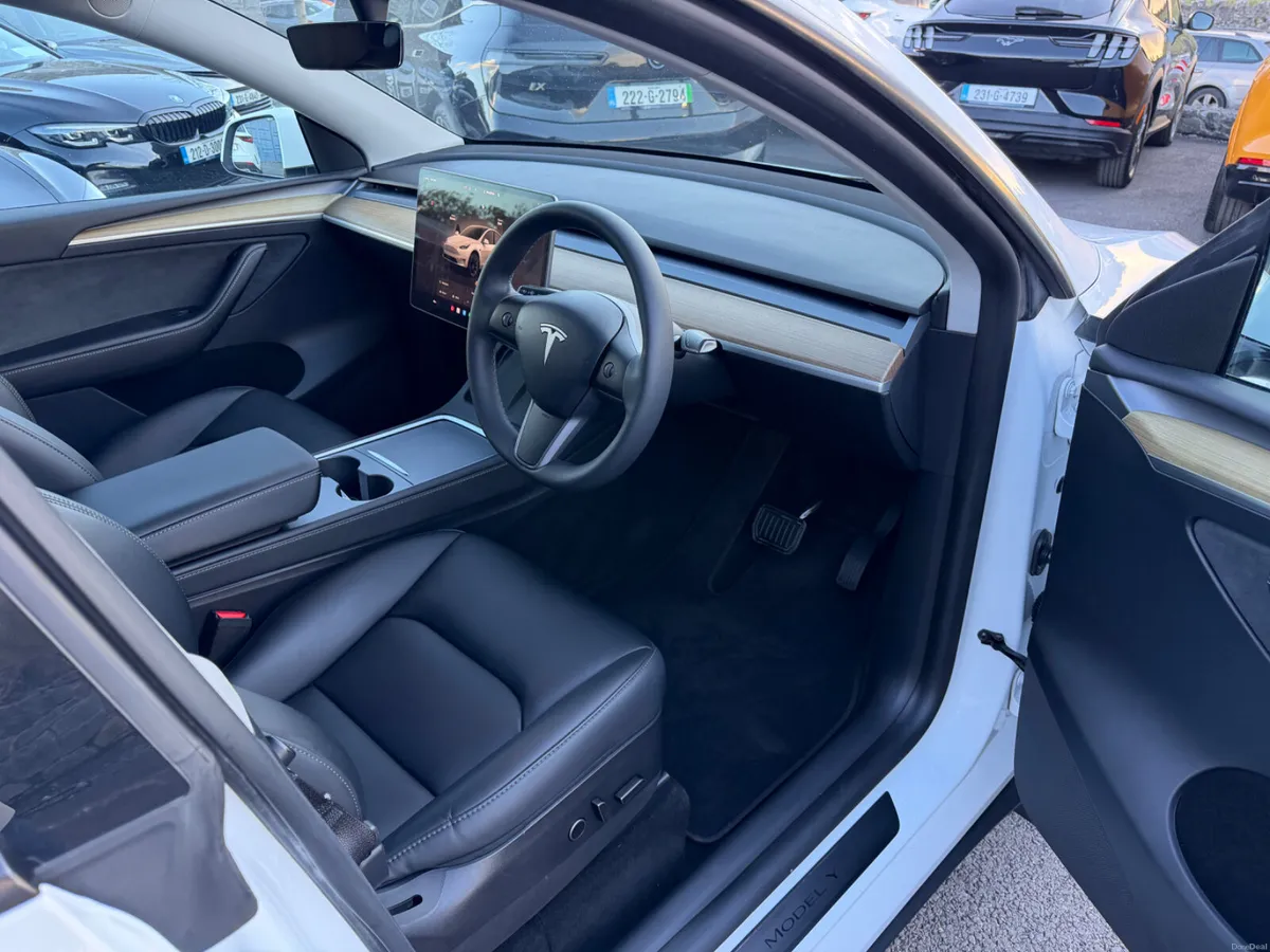 Model Y - Long Range - Dual Motor - Image 6